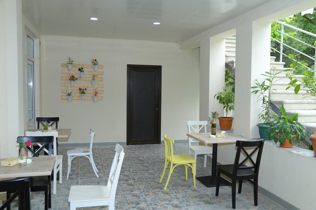 Merien Hotel Yerevan Luaran gambar