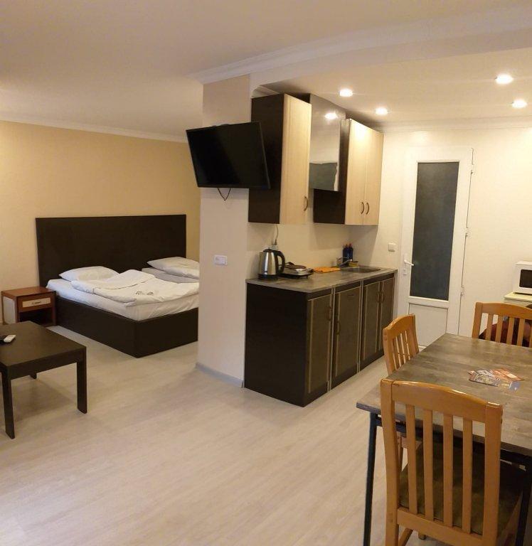Merien Hotel Yerevan Luaran gambar