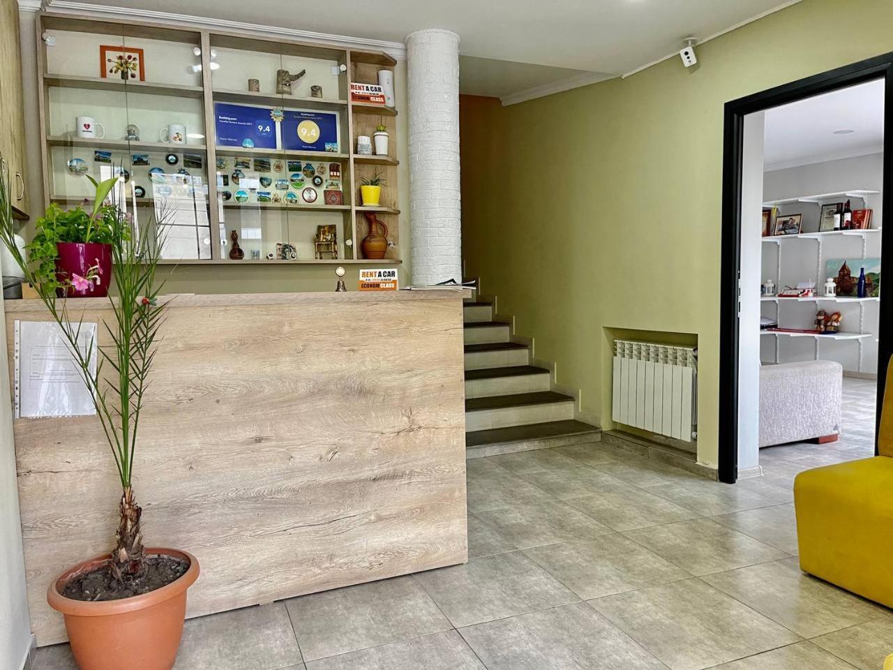 Merien Hotel Yerevan Luaran gambar